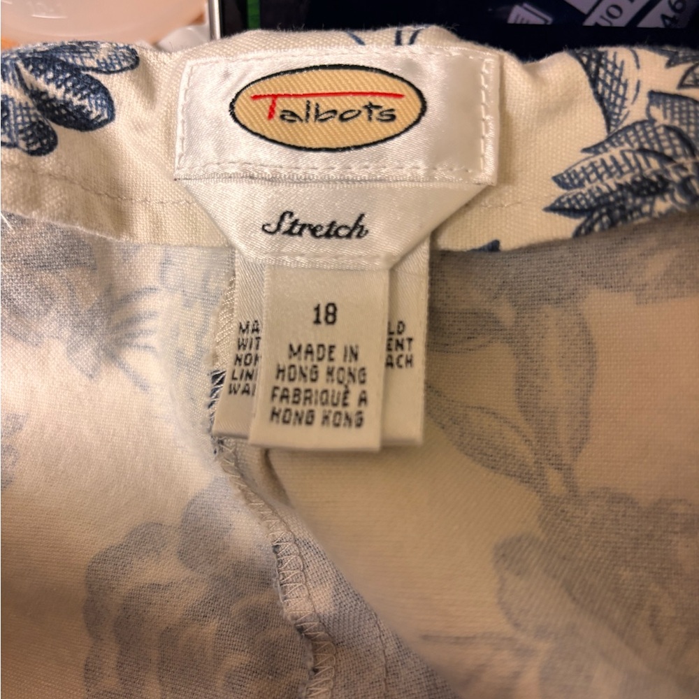 Talbots Floral Stretch Ankle Pants – Size 18 - Picture 3 of 8